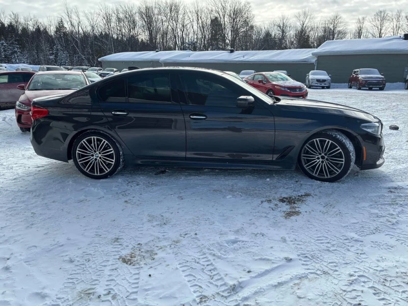 BMW 550 * M550i xDrive * CARFAX * БЕЗ ПЪРВОНАЧАЛНА ВНОСКА, снимка 4 - Автомобили и джипове - 53307471