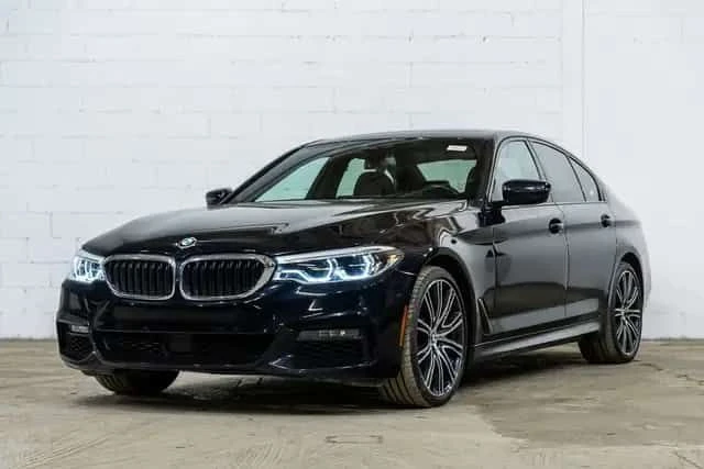 BMW 540 * ДИСТРОНИК* М-СПОРТ* ШИБЕДАХ* HARMAN KARDON* , снимка 3 - Автомобили и джипове - 53778210