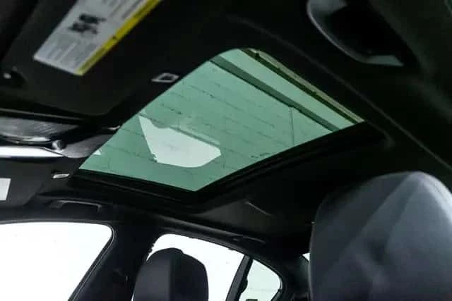 BMW 540 * ДИСТРОНИК* М-СПОРТ* ШИБЕДАХ* HARMAN KARDON* , снимка 16 - Автомобили и джипове - 53778210