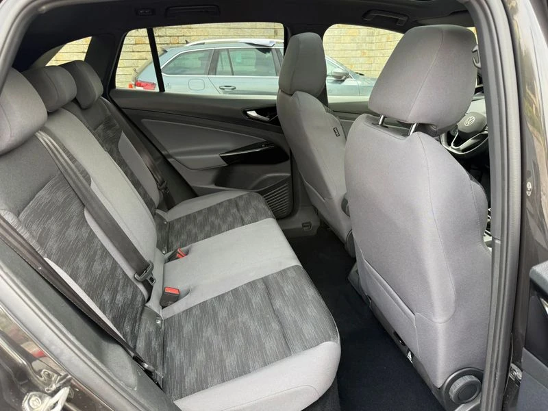 VW ID.4 Pro_Performance 82kWh IQ.Light Matrix LED Панорама, снимка 13 - Автомобили и джипове - 54359035