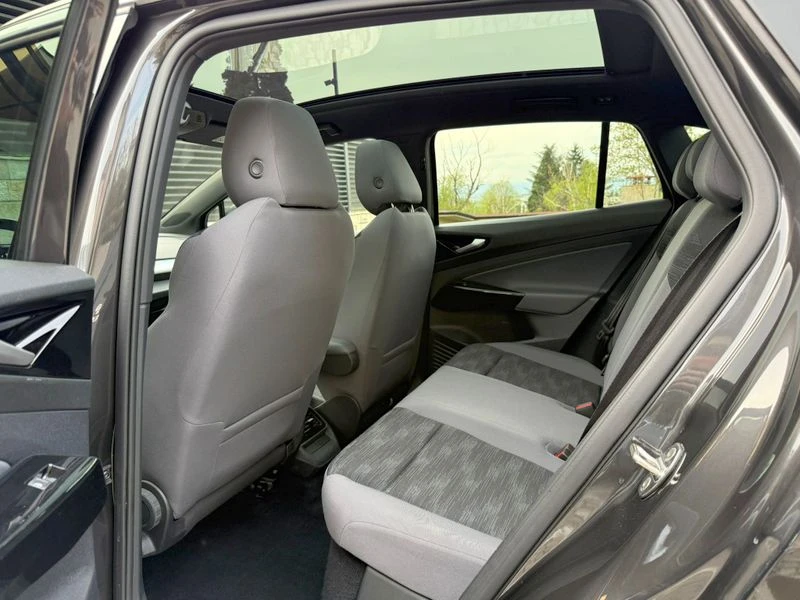 VW ID.4 Pro_Performance 82kWh IQ.Light Matrix LED Панорама, снимка 12 - Автомобили и джипове - 54359035