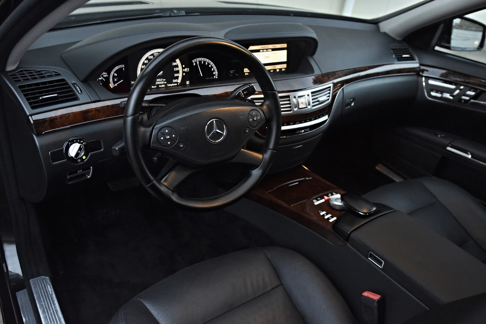 Mercedes-Benz S 350 4M LONG 63AMG-Optik H/K PANO LED - изображение 9