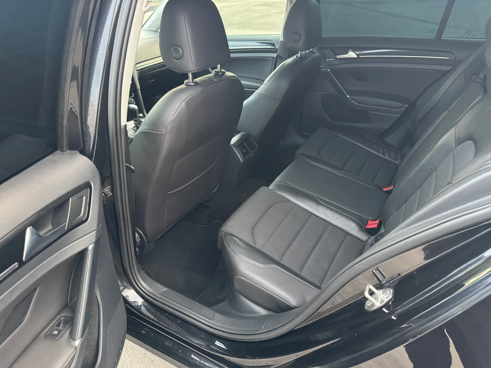VW Golf  - изображение 10