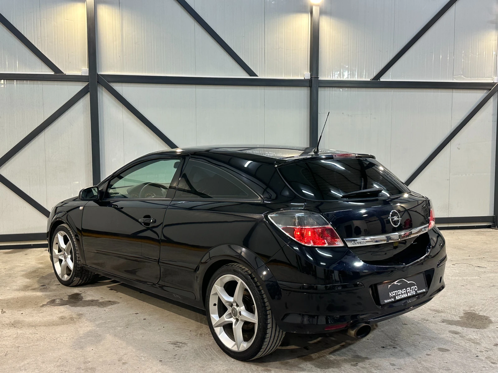Opel Astra 1.8i GTC - изображение 4