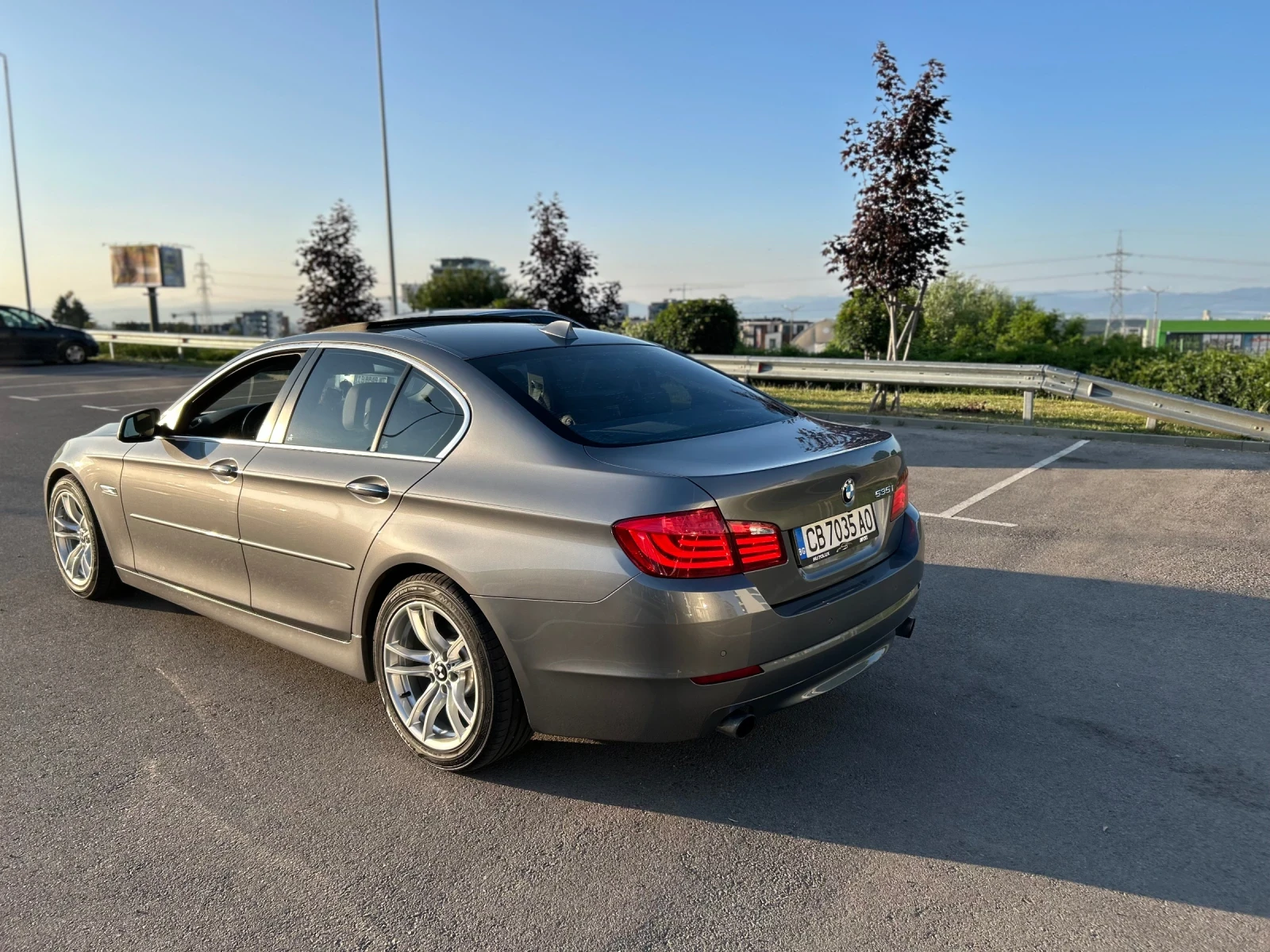 BMW 535 6MT RWD - изображение 6
