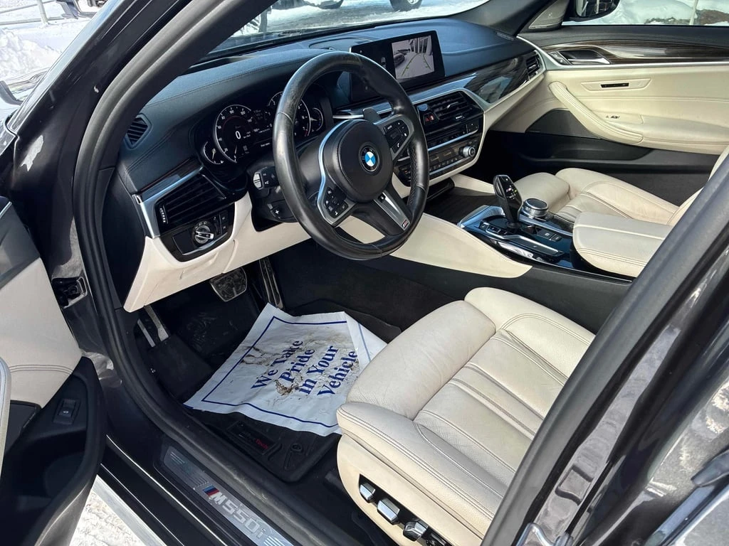 BMW 550 * M550i xDrive * CARFAX * БЕЗ ПЪРВОНАЧАЛНА ВНОСКА - изображение 6