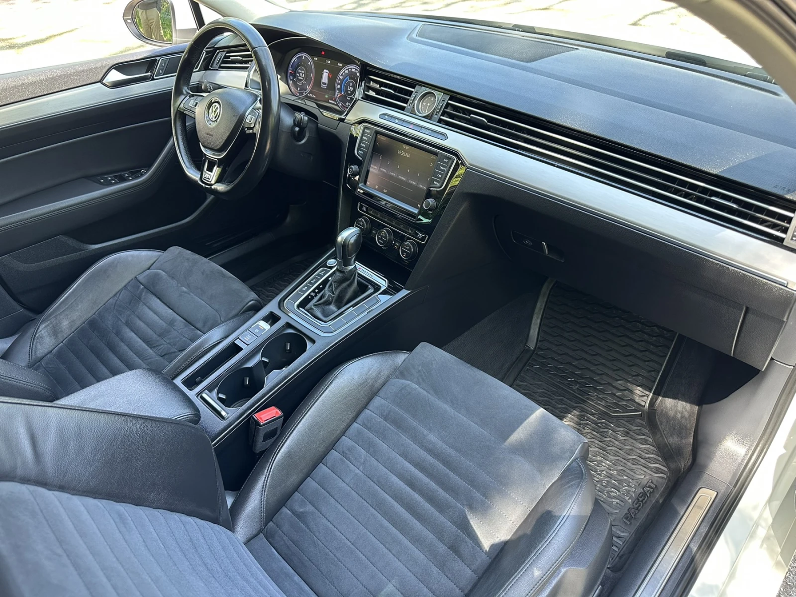 VW Passat 2.0, снимка 11 - Автомобили и джипове - 54032132