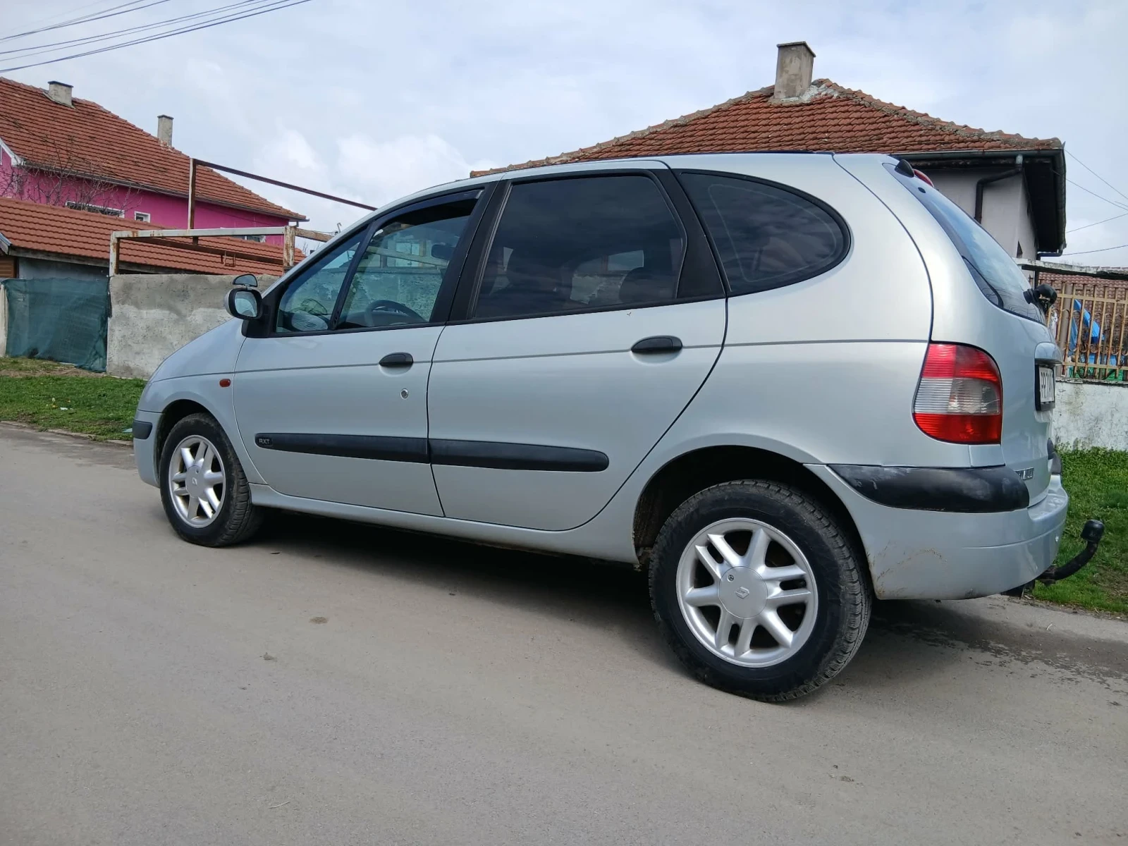 Renault Scenic, снимка 3 - Автомобили и джипове - 54098892