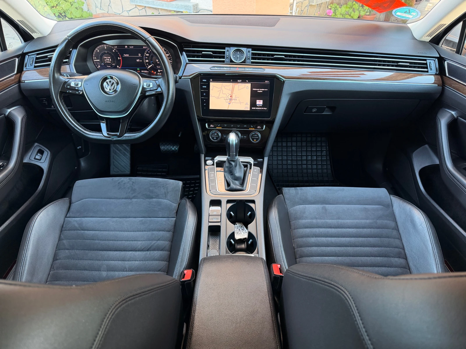 VW Passat 2.0TDI* NAVI* KAMERA* DIGITAL* LIZING, снимка 11 - Автомобили и джипове - 54563224