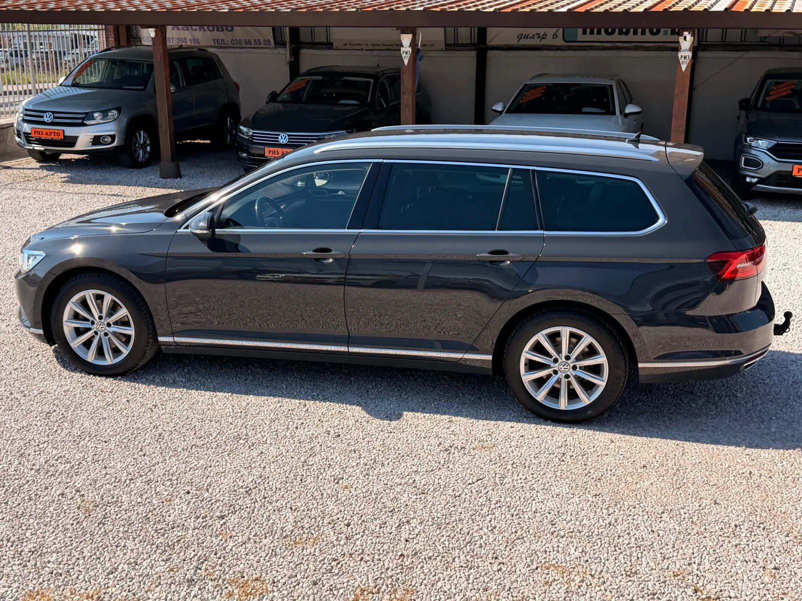 VW Passat 2.0TDI* NAVI* KAMERA* DIGITAL* LIZING, снимка 12 - Автомобили и джипове - 54563224