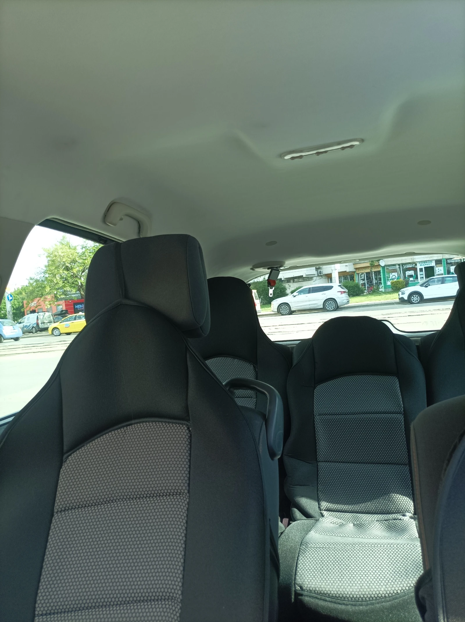 Renault Scenic Conquest, снимка 16 - Автомобили и джипове - 54563912