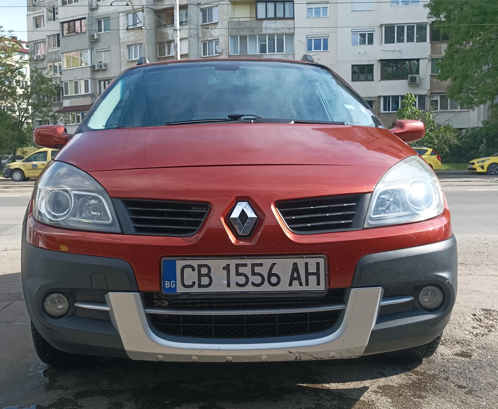 Renault Scenic Conquest, снимка 12 - Автомобили и джипове - 54563912