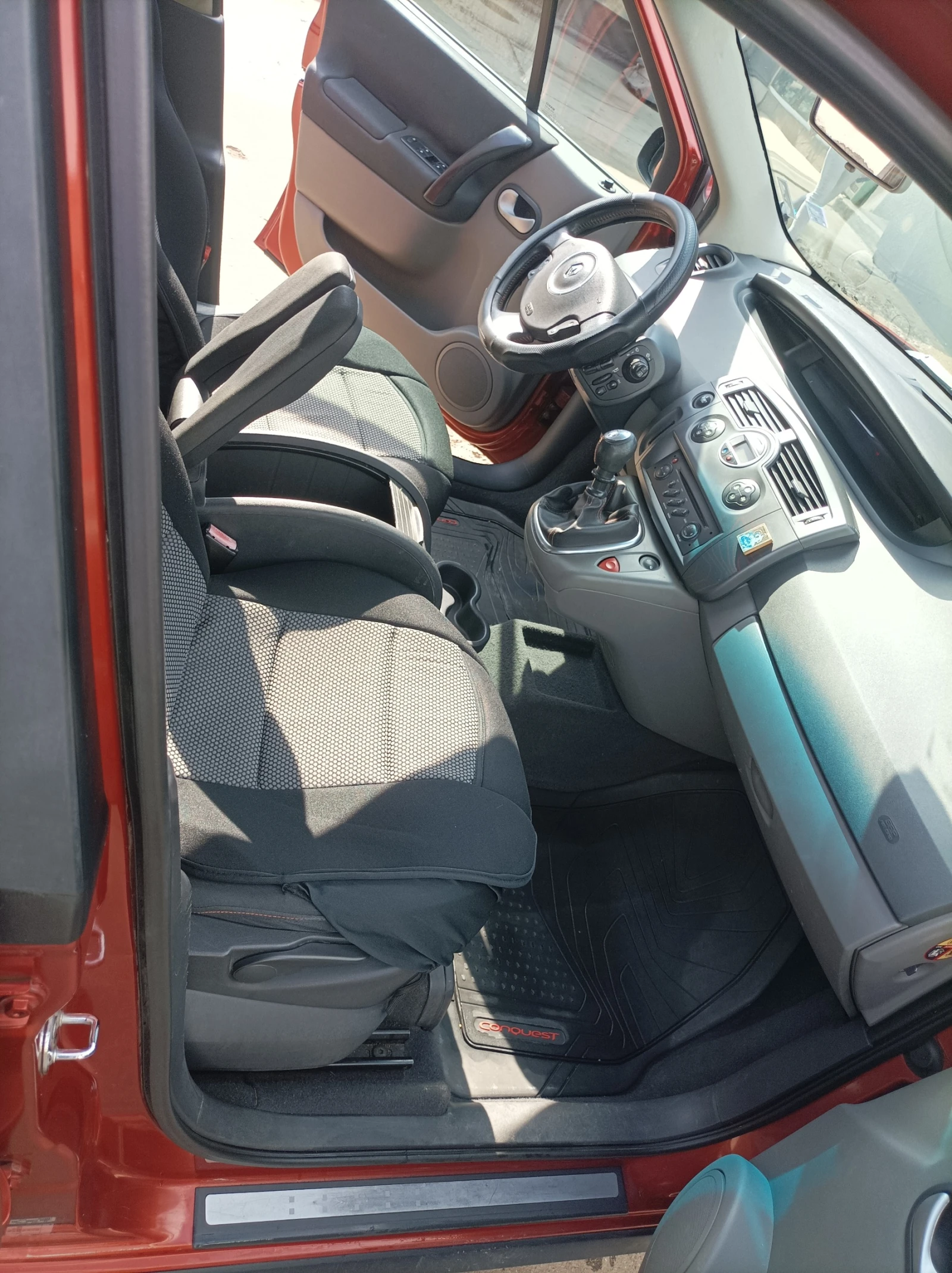 Renault Scenic Conquest, снимка 11 - Автомобили и джипове - 54563912