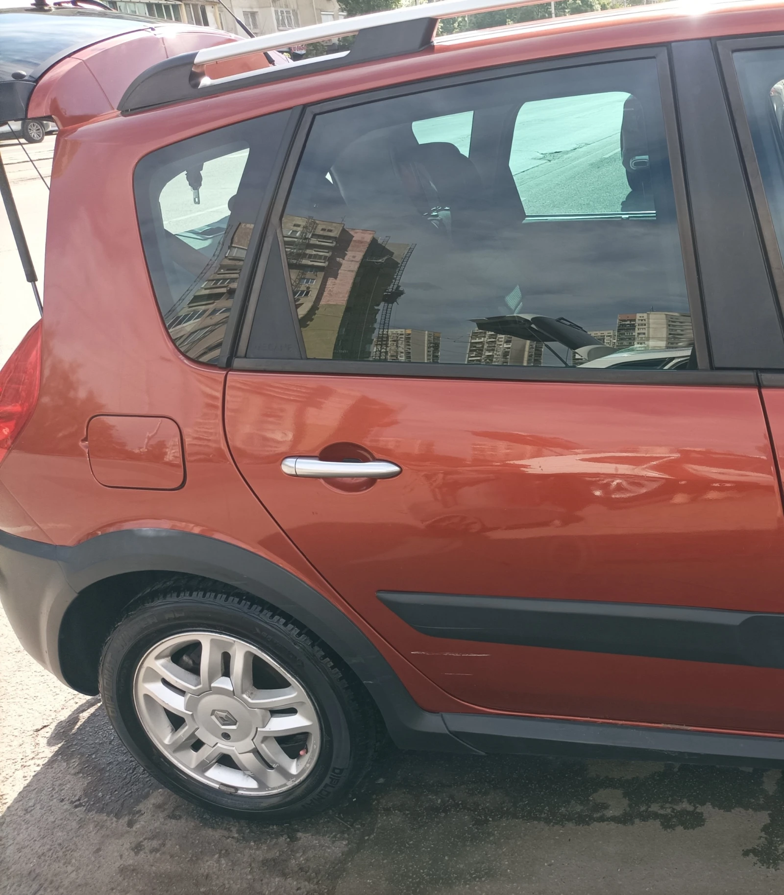 Renault Scenic Conquest, снимка 8 - Автомобили и джипове - 54563912