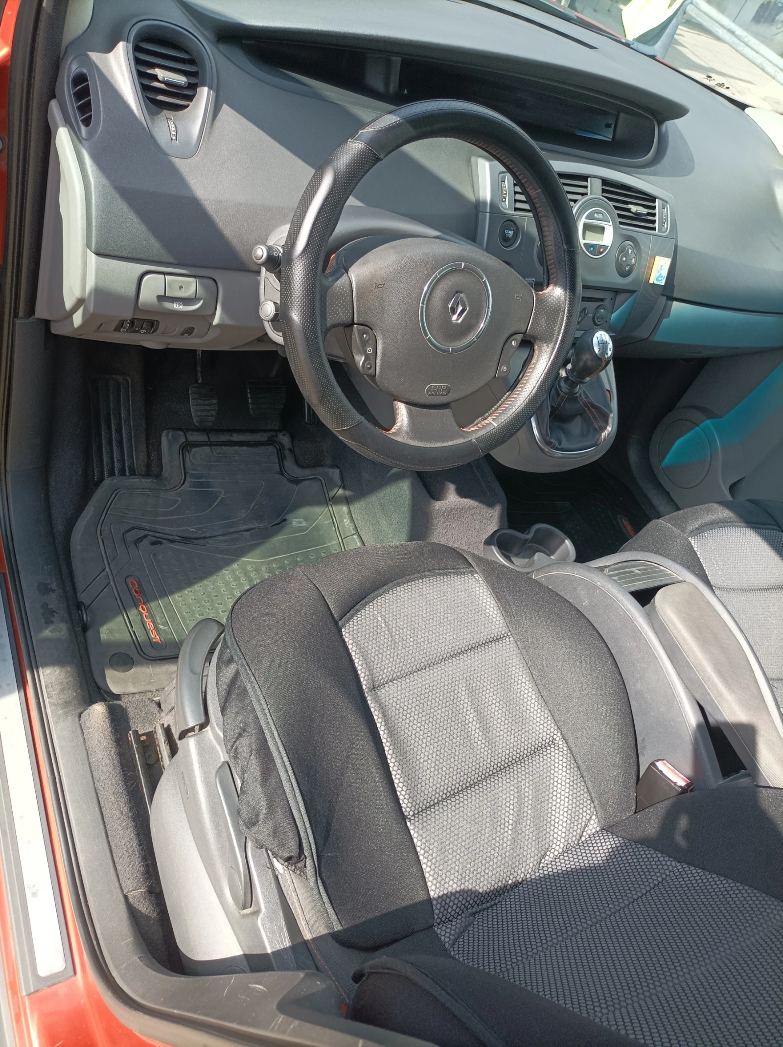 Renault Scenic Conquest, снимка 13 - Автомобили и джипове - 54563912