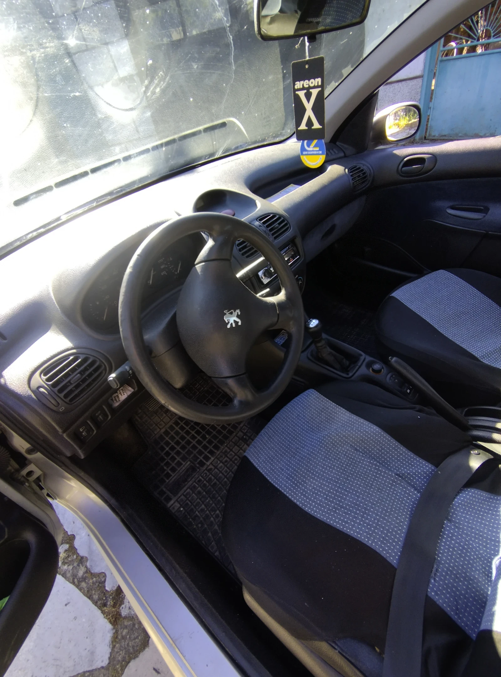 Peugeot 206, снимка 4 - Автомобили и джипове - 54903886