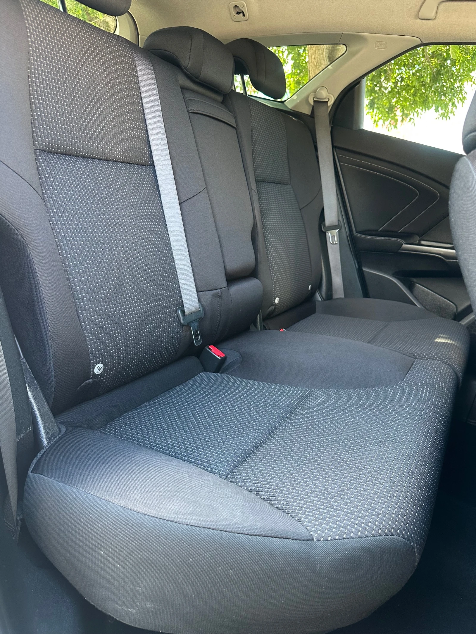 Honda Civic 1.6 D * FACELIFT* , снимка 14 - Автомобили и джипове - 54932621