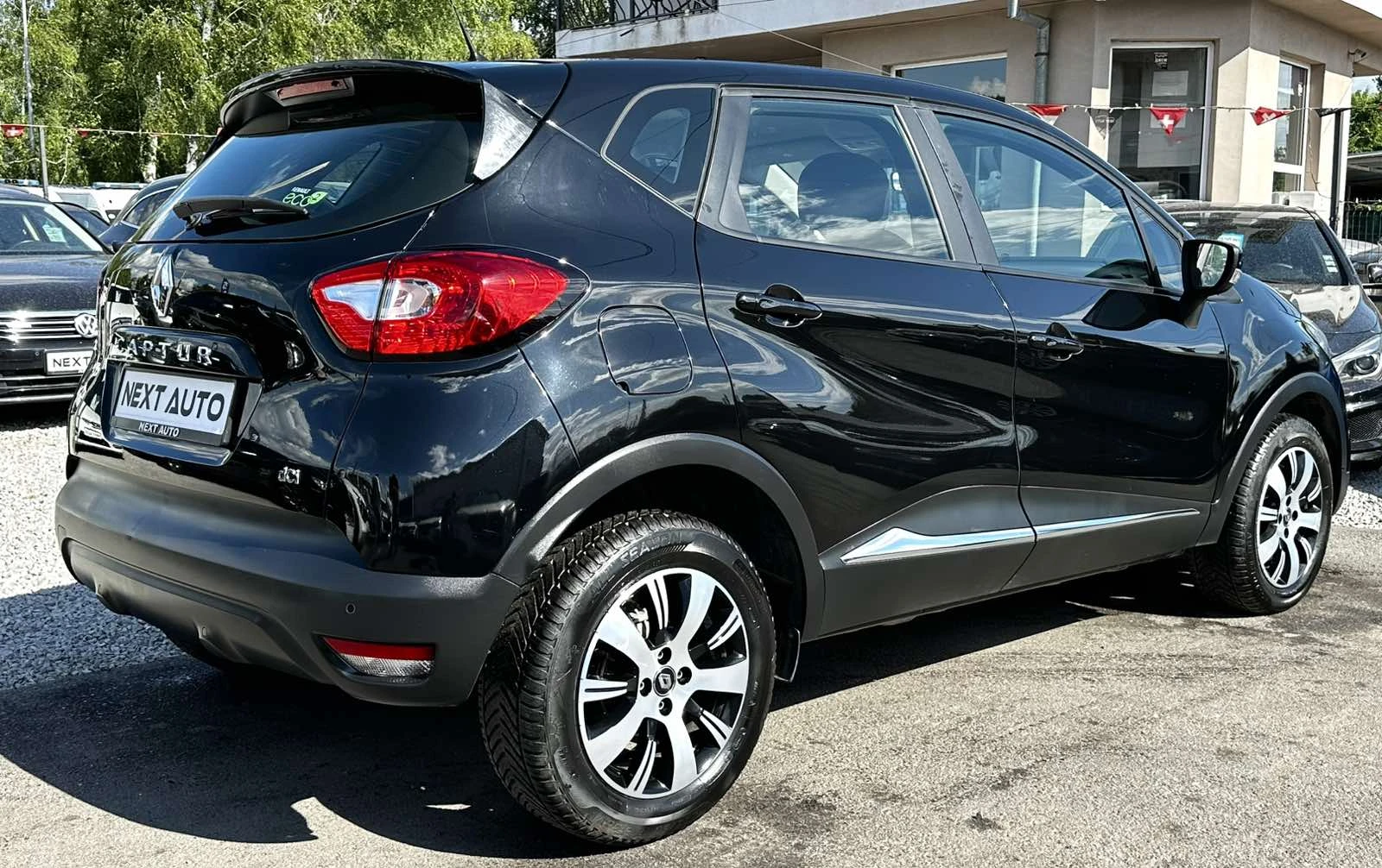 Renault Captur 1.5D 90HP AUTOMAT EURO6B, снимка 5 - Автомобили и джипове - 54961193
