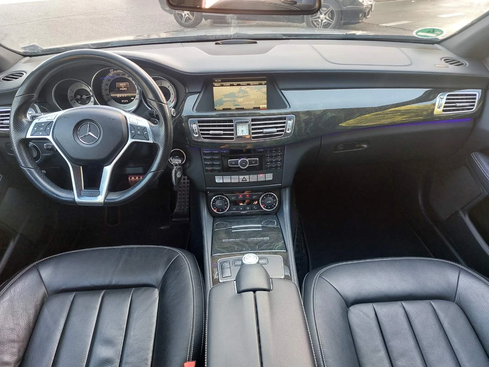 Mercedes-Benz CLS 350, снимка 12 - Автомобили и джипове - 55149045