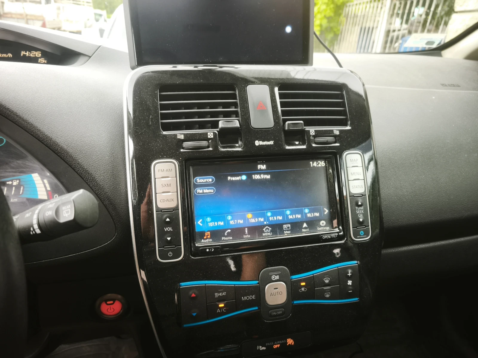 Nissan Leaf  45 kw.нова батерия, снимка 5 - Автомобили и джипове - 55404872