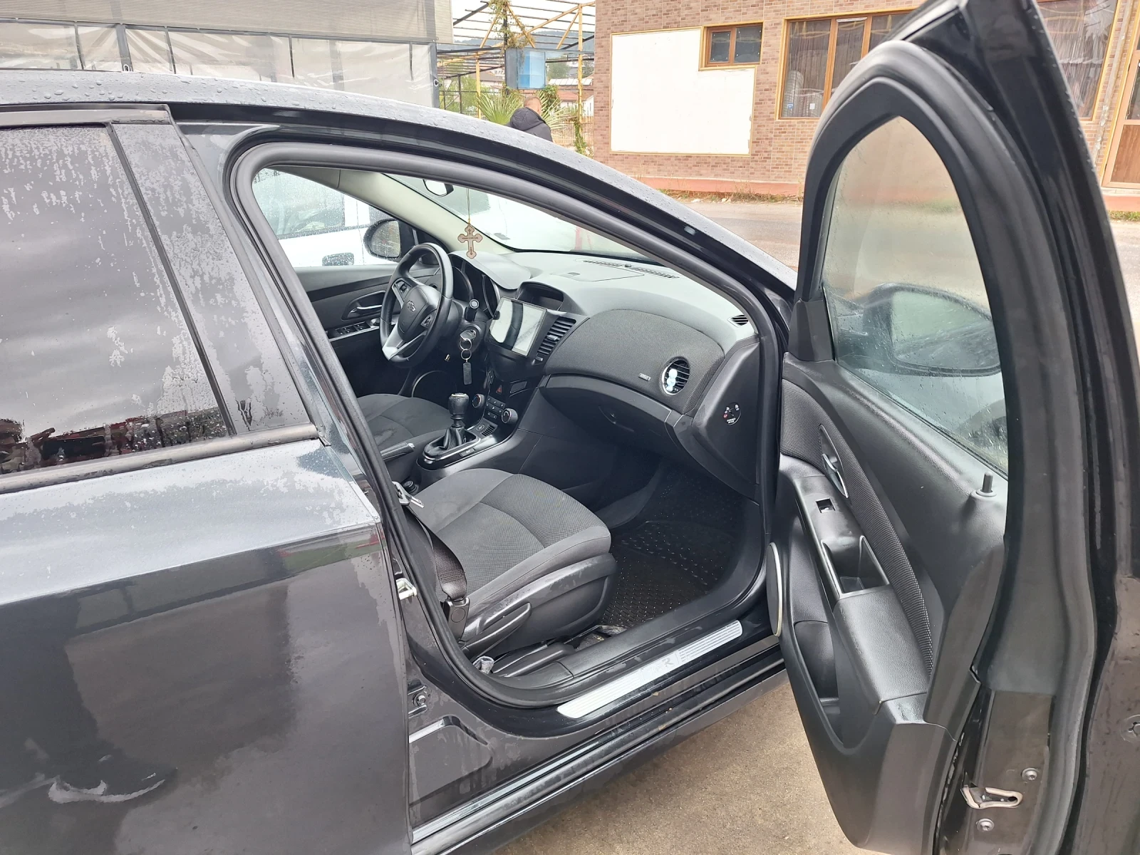 Chevrolet Cruze 1.8, снимка 6 - Автомобили и джипове - 56236920