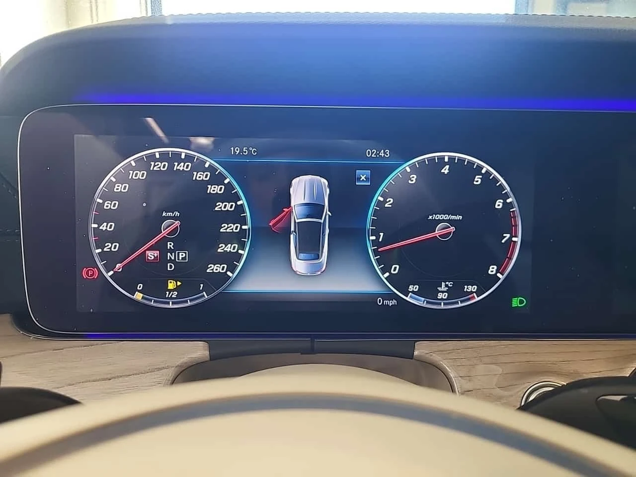 Mercedes-Benz E 400 * CARFAX * , снимка 11 - Автомобили и джипове - 56656552