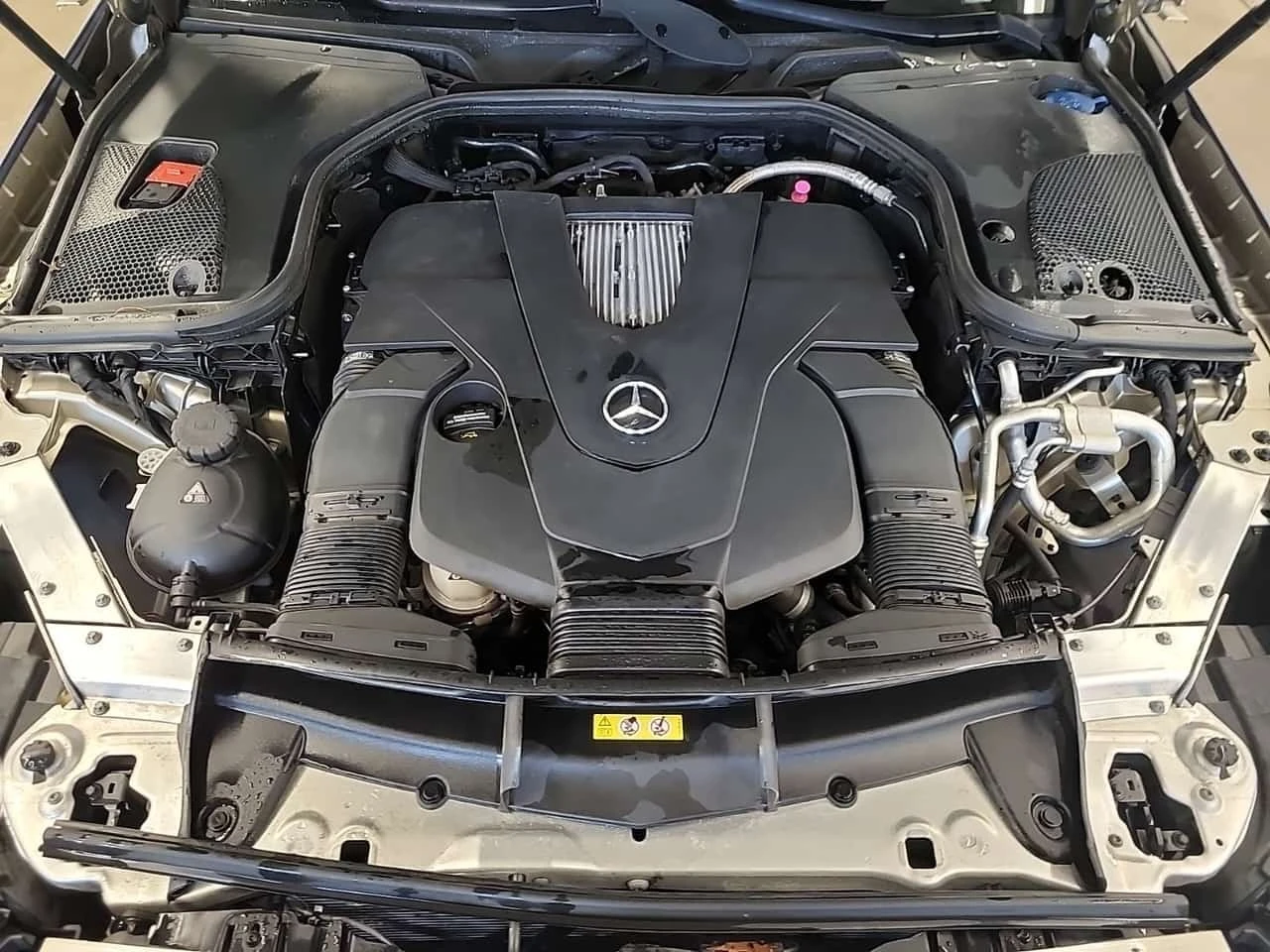 Mercedes-Benz E 400 * CARFAX * , снимка 17 - Автомобили и джипове - 56656552