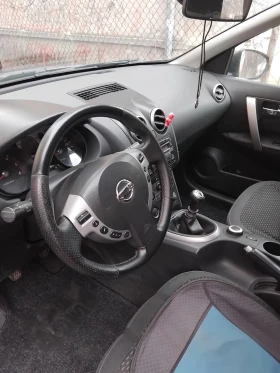 Nissan Qashqai 2.0 dci , 4x4 - 3150 € / 6160.86 лв. - 44390513 6
