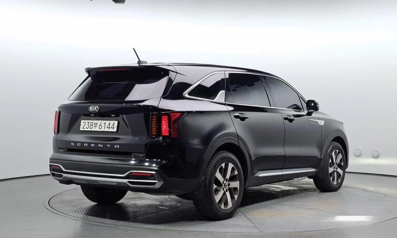 Kia Sorento, снимка 2 - Автомобили и джипове - 51957496