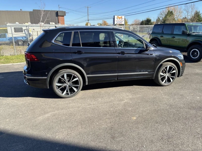 VW Tiguan Highline R-line* Fender* Пано* Обдух* Подгрев* Кам, снимка 3 - Автомобили и джипове - 52321512