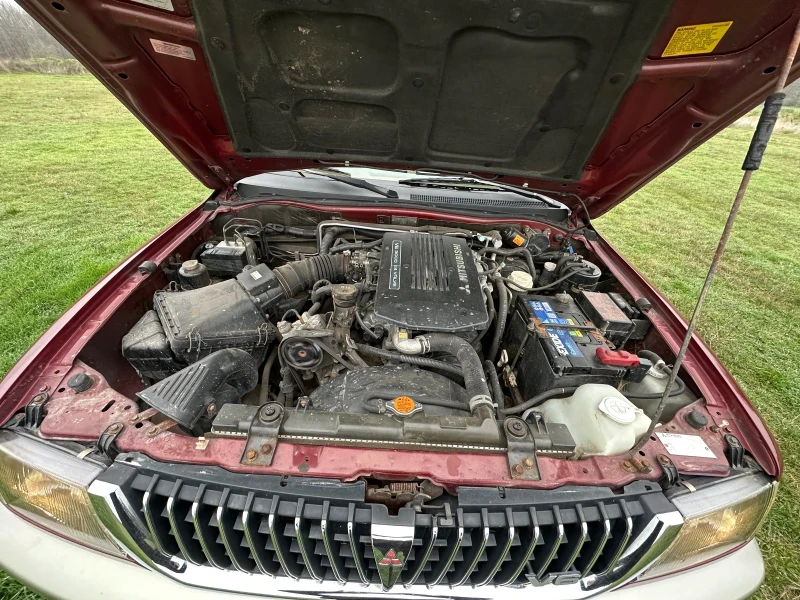 Mitsubishi Pajero sport, снимка 7 - Автомобили и джипове - 52680939