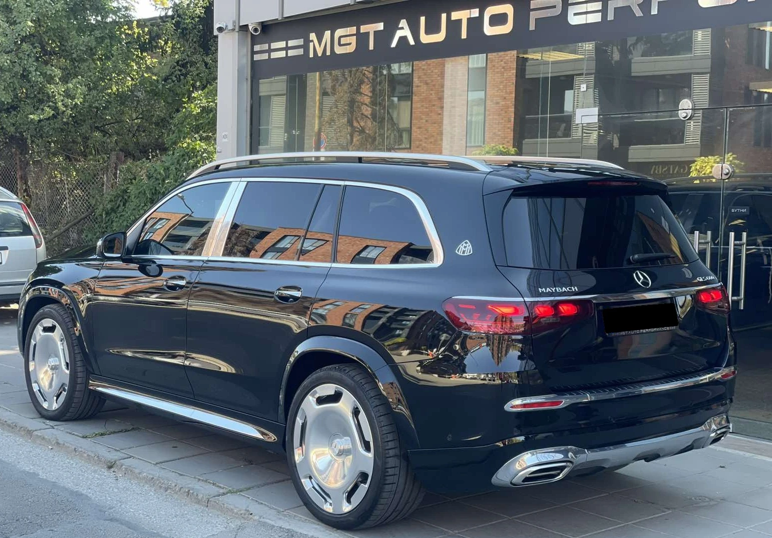 Mercedes-Benz GLS 600 Maybach 4M = MGT c.= E-ActiveBody/Extended Leather | Mobile.bg   5