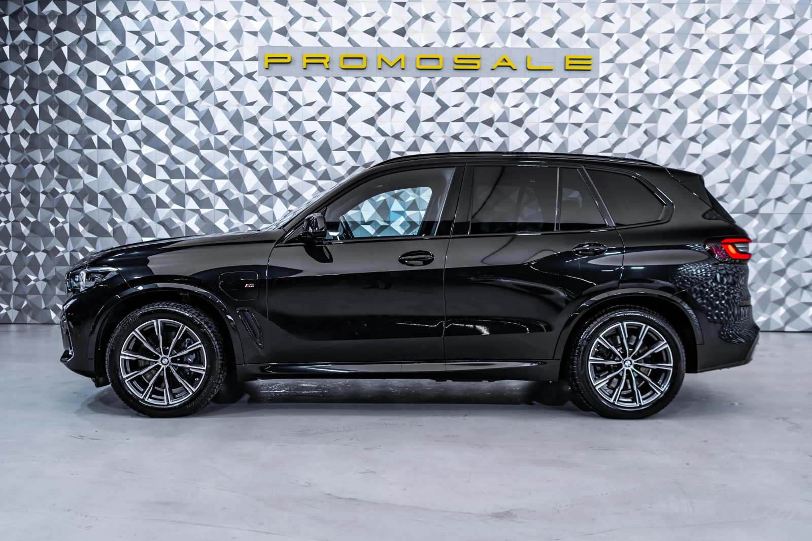 BMW X5 xDrive45e Hybrid * Pano* Camera - изображение 3