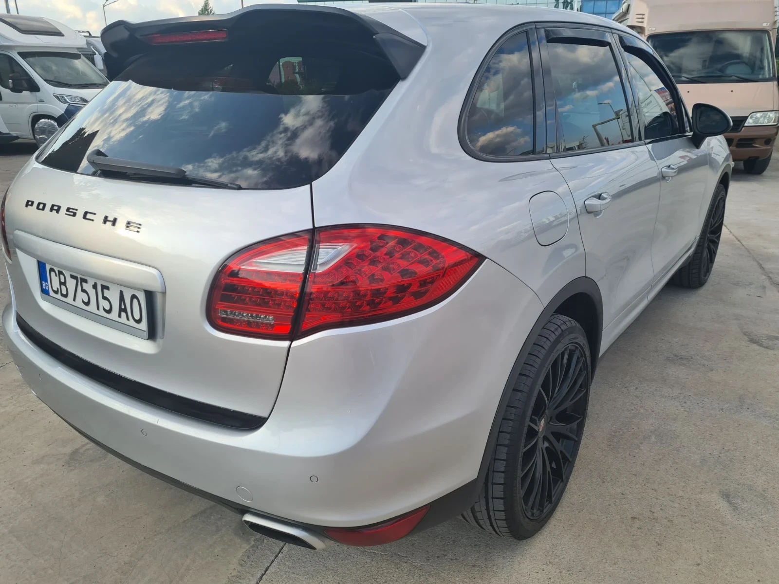 Porsche Cayenne ПАНОРАМА / BOSE / НИВО / ПОДГРЕВ - изображение 6
