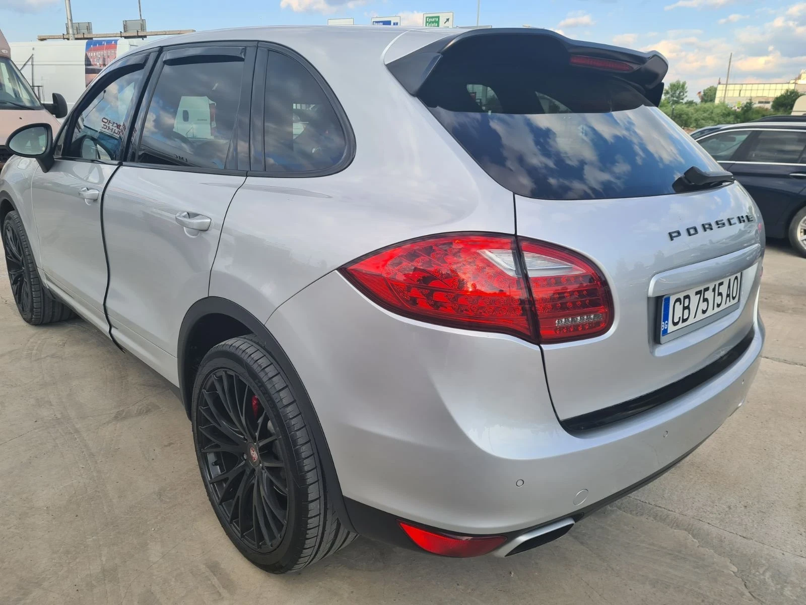 Porsche Cayenne ПАНОРАМА / BOSE / НИВО / ПОДГРЕВ - изображение 7