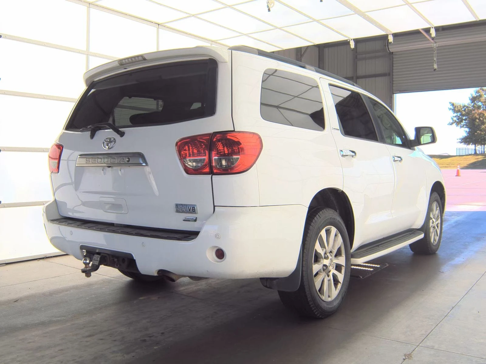 Toyota Sequoia LIMITED* 5.7* V8* ПОДГРЕВ* КАМЕРА* КЕЙЛЕС - изображение 2