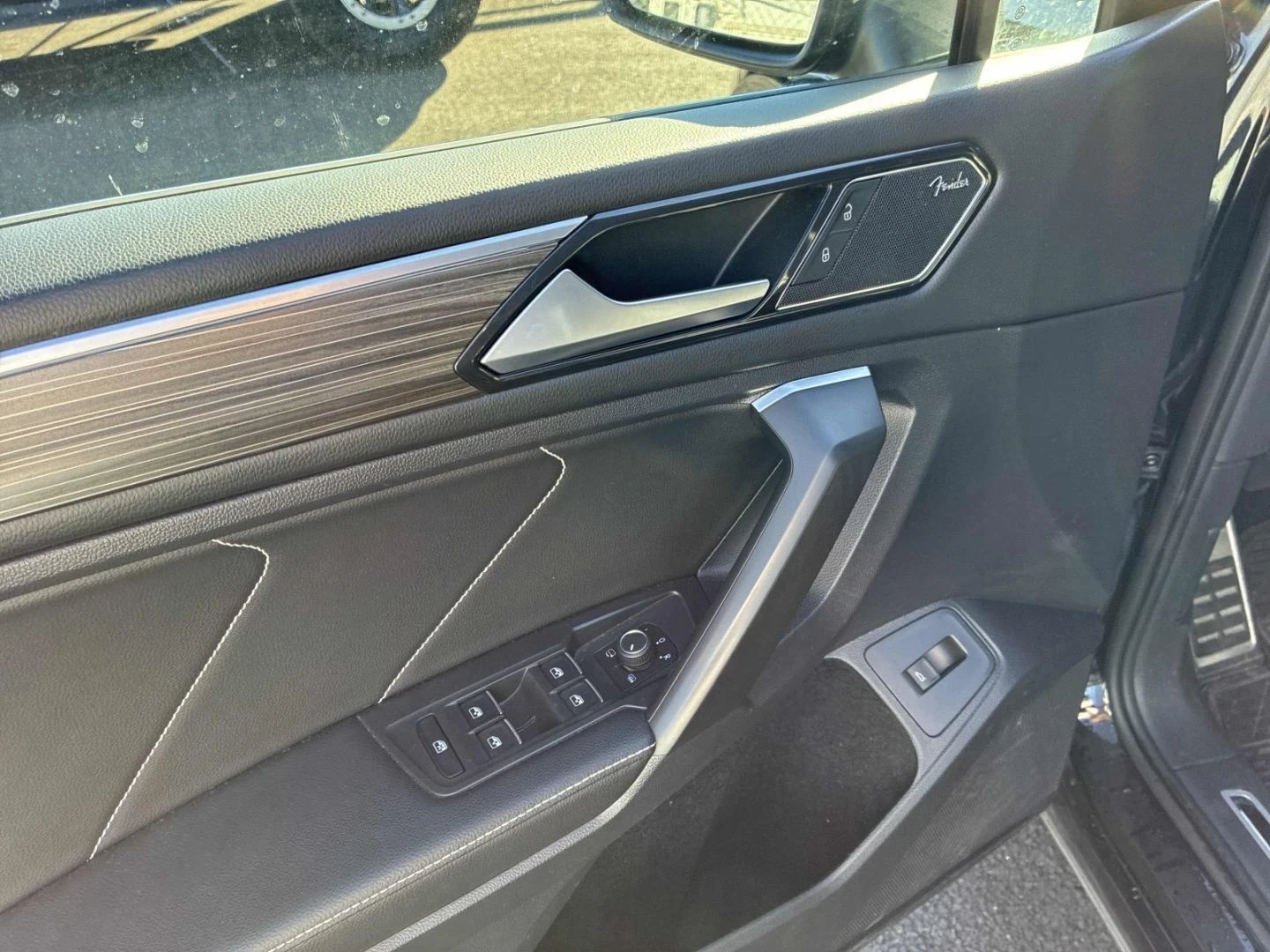 VW Tiguan Highline R-line* Fender* Пано* Обдух* Подгрев* Кам - изображение 9