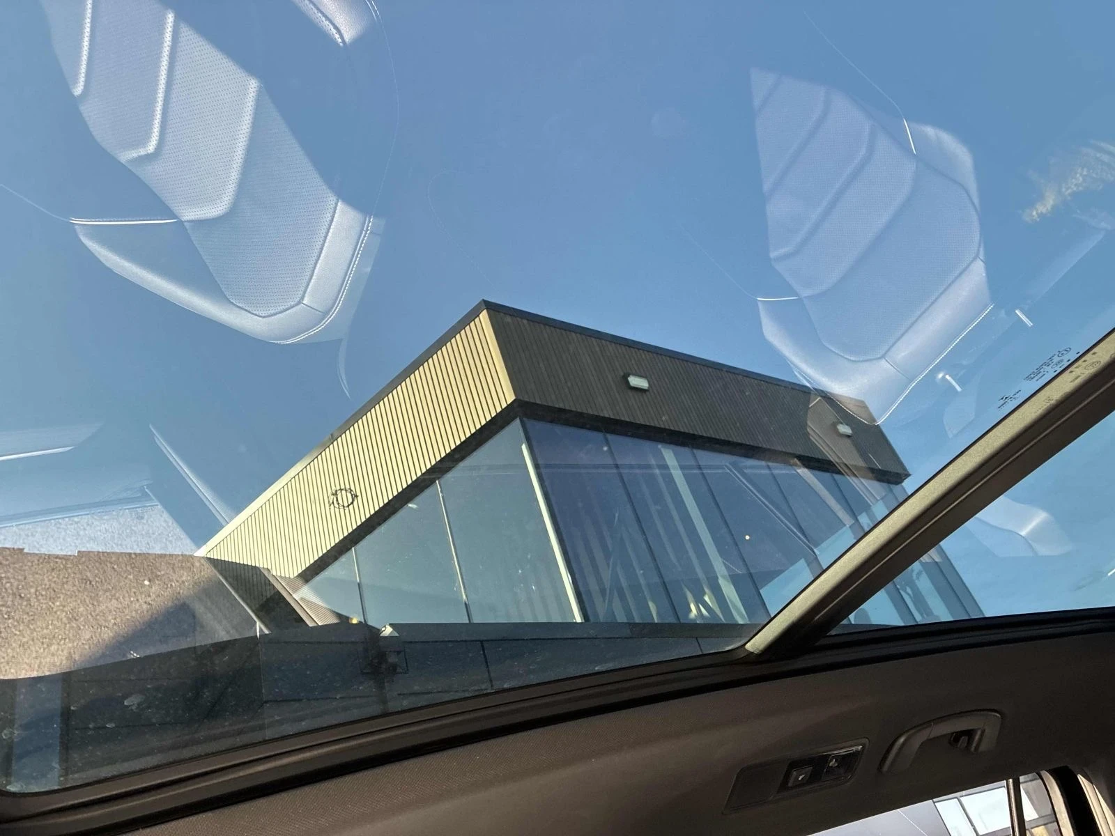 VW Tiguan Highline R-line* Fender* * * *  | Mobile.bg   12