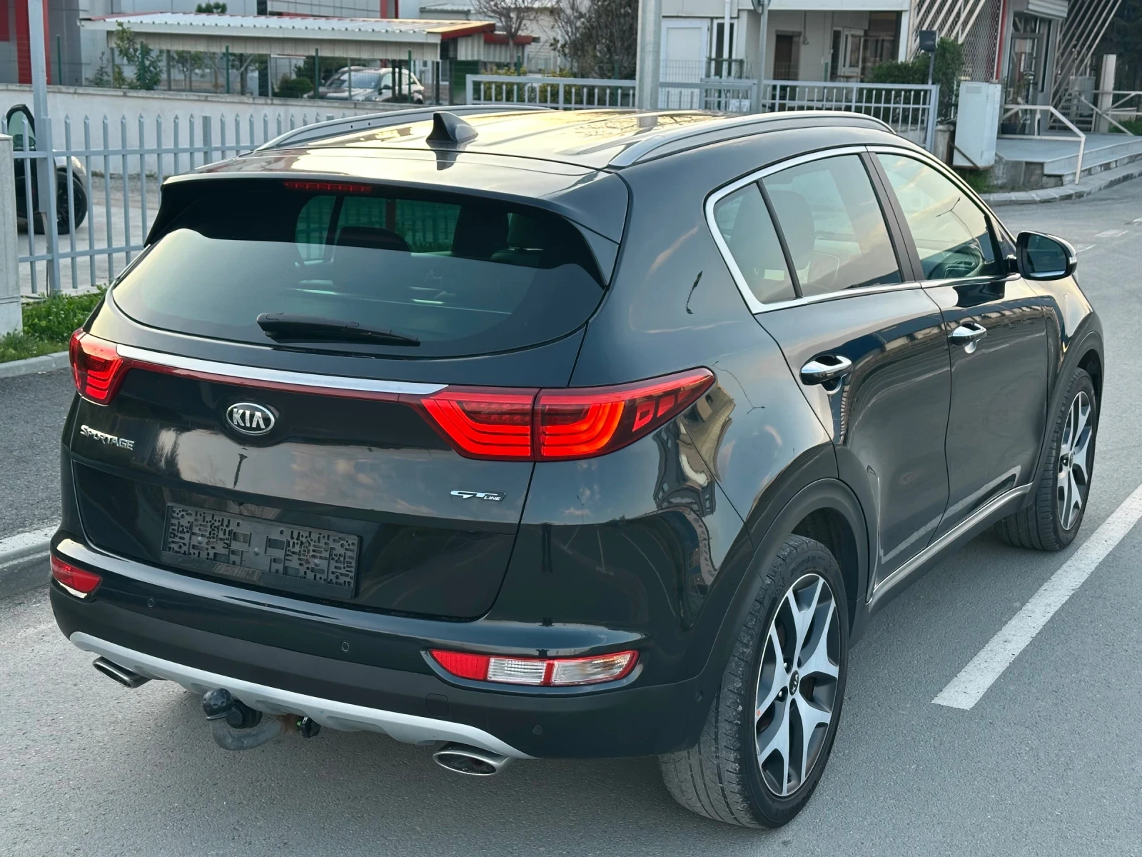 Kia Sportage 2.0 CRDi GT Line AWD* Automatic* Реален пробег, снимка 6 - Автомобили и джипове - 53501994