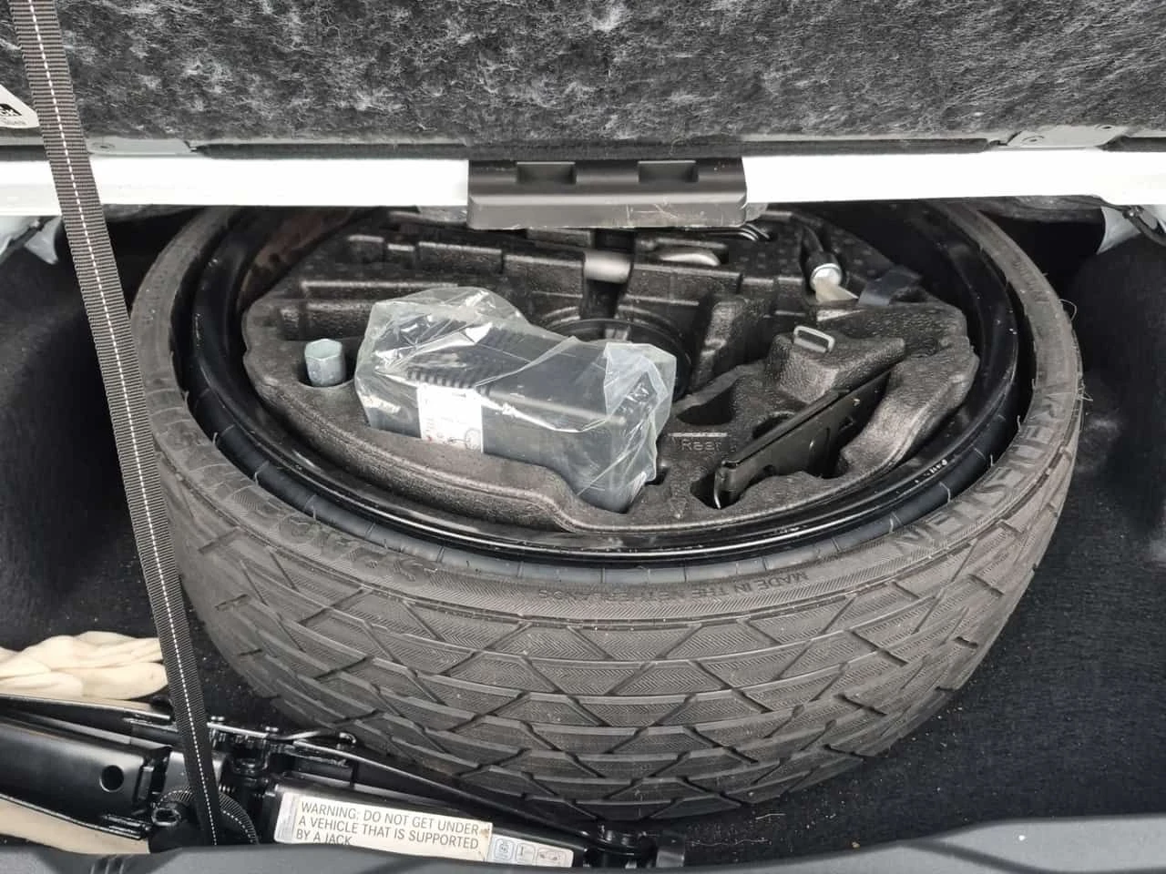 Mercedes-Benz GLS 450 AMG Line * Един собственик * CARFAX * , снимка 15 - Автомобили и джипове - 53966990