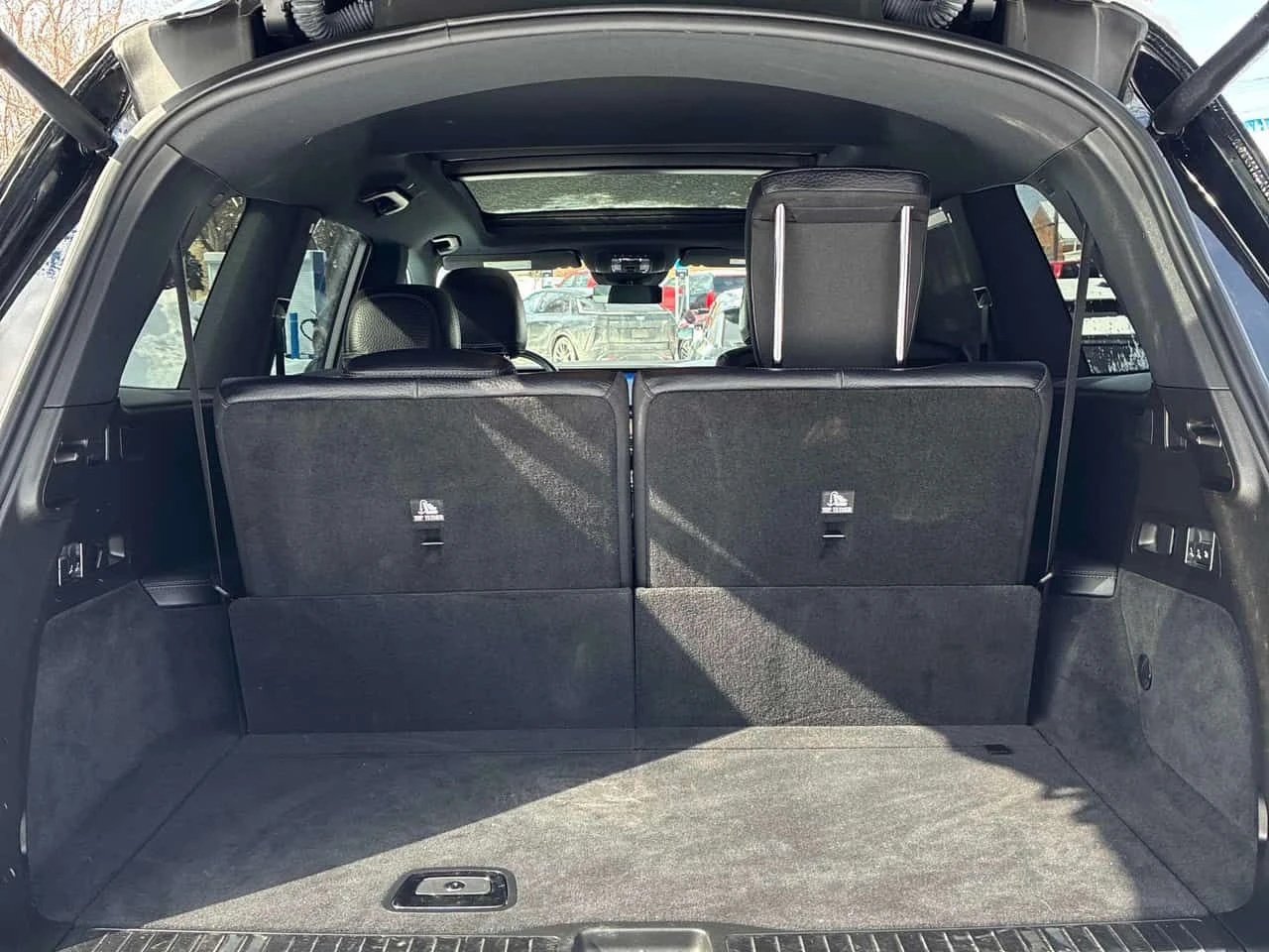 Mercedes-Benz GLS 450 BURMESTER/360/ПАНОРАМА/ДИСТРОНИК/ОБДУХВАНЕ, снимка 13 - Автомобили и джипове - 54045840