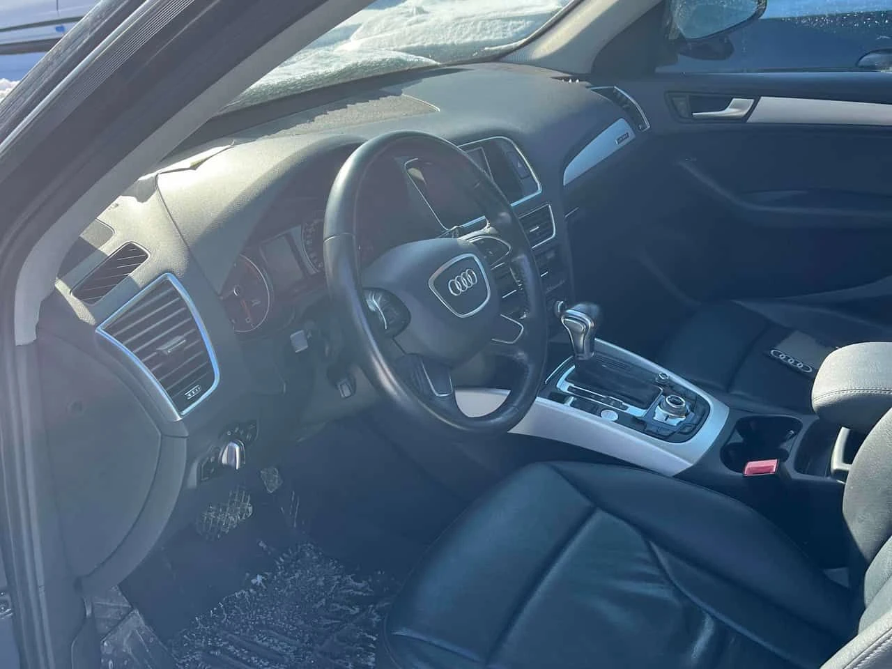 Audi Q5 2.0T Technik/CARFAX/Подгрев/Панорама/Клип, снимка 5 - Автомобили и джипове - 54360979