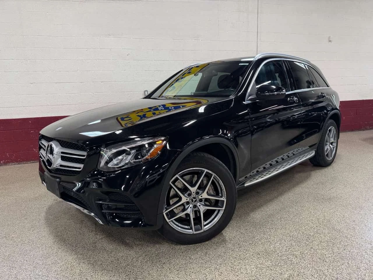 Mercedes-Benz GLC * 4MATIC 300 AMG PACKAGE BLUETOOTH NAVIGATIO * CAR