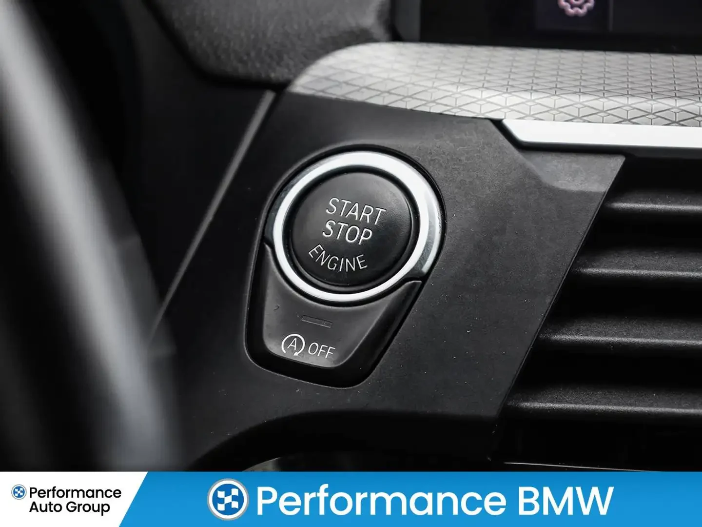 BMW X4 M* SPORT* HARMON* KARDON* LANE* ASSIST* ПАНОРАМА* , снимка 12 - Автомобили и джипове - 55437174