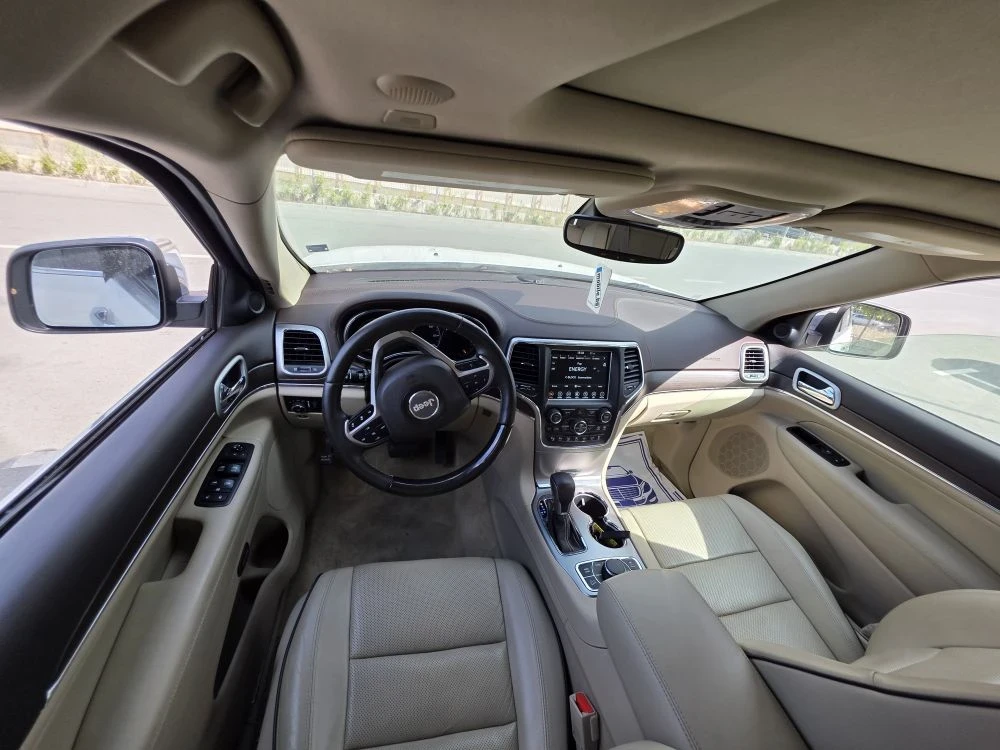 Jeep Grand cherokee 3.6     Безупречна, снимка 14 - Автомобили и джипове - 55668003