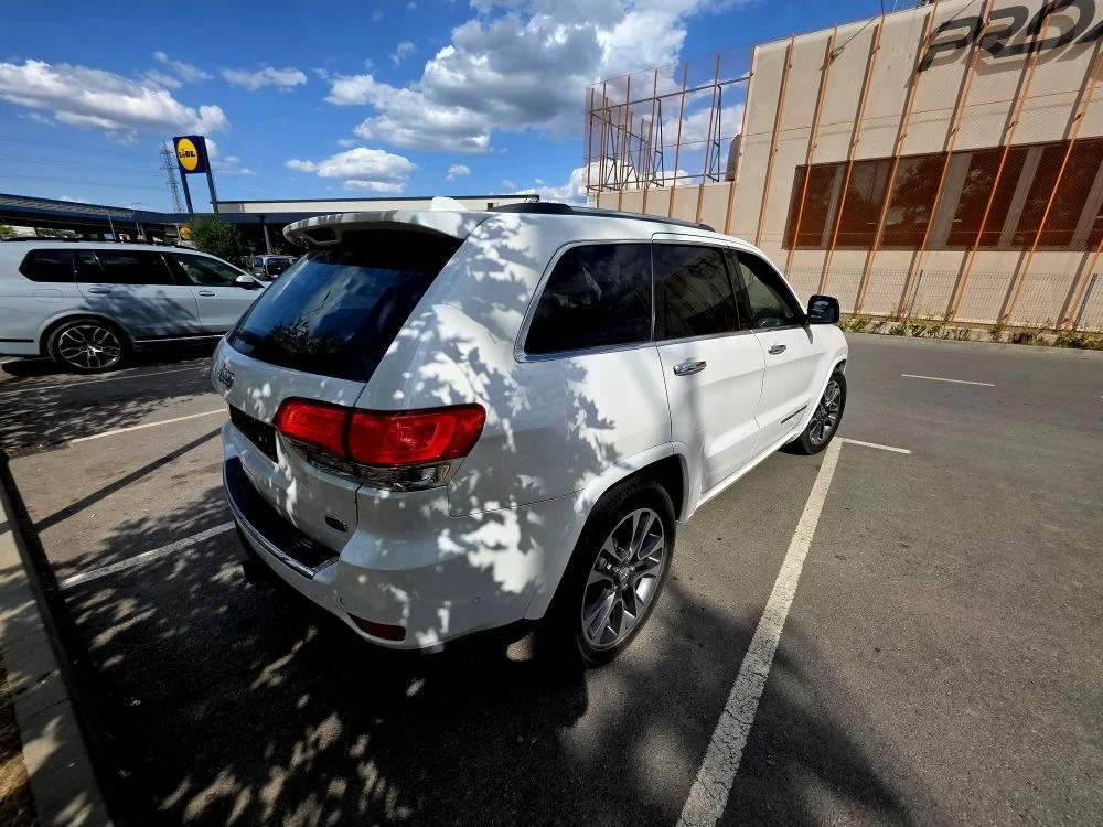 Jeep Grand cherokee 3.6     Безупречна, снимка 4 - Автомобили и джипове - 55668003