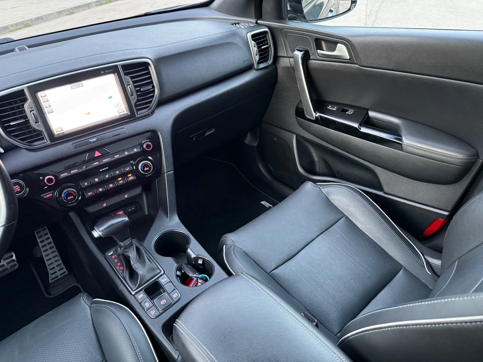 Kia Sportage 1.7 CRDI 141 k.c GT-Line, снимка 9 - Автомобили и джипове - 55710179
