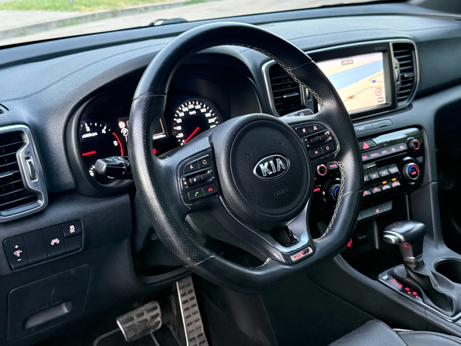 Kia Sportage 1.7 CRDI 141 k.c GT-Line, снимка 8 - Автомобили и джипове - 55710179