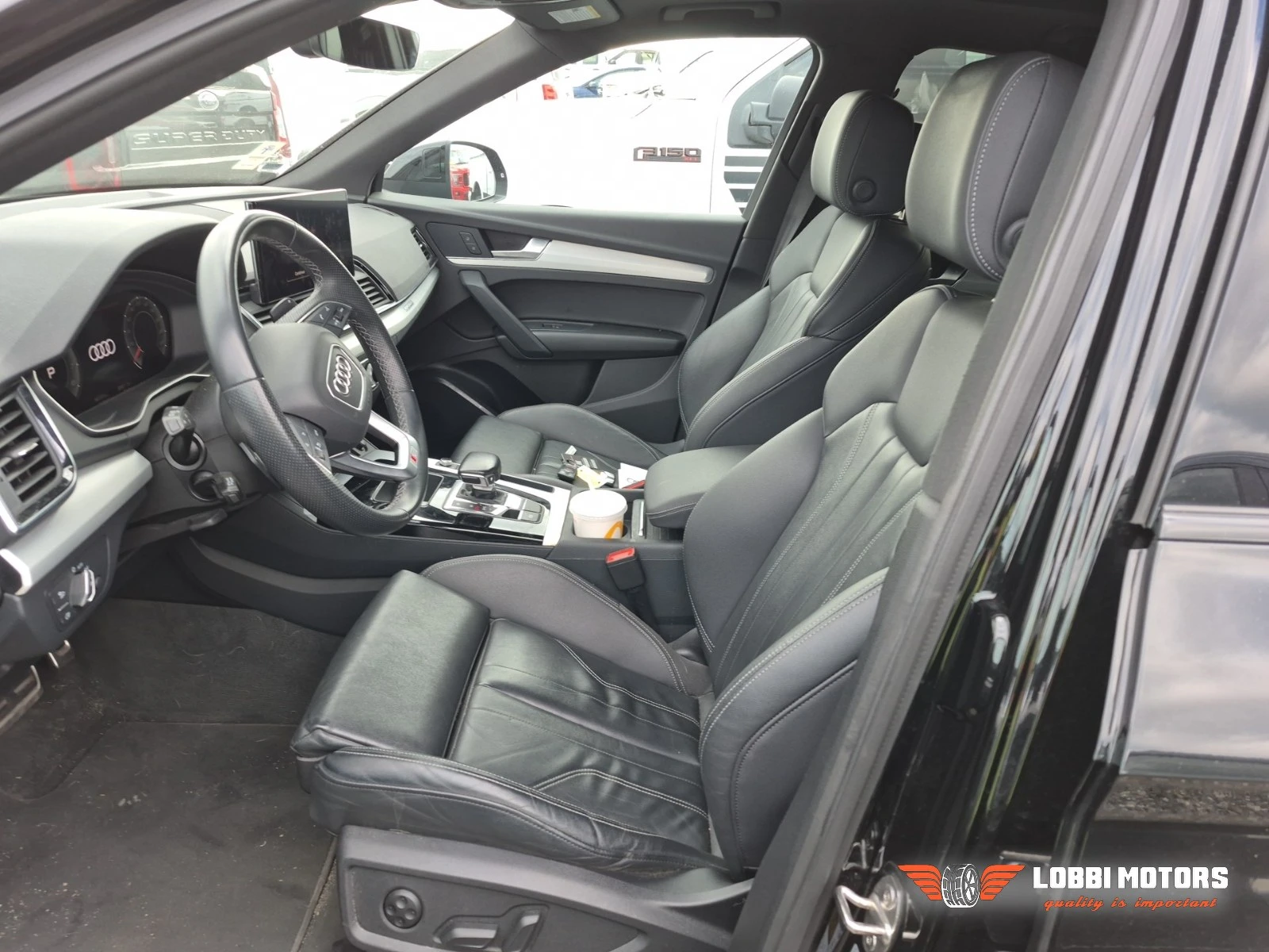 Audi Q5, снимка 5 - Автомобили и джипове - 55955869