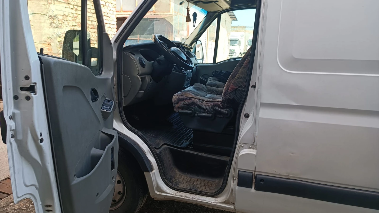 Renault Master ТОВАРЕН, снимка 10 - Бусове и автобуси - 55186167